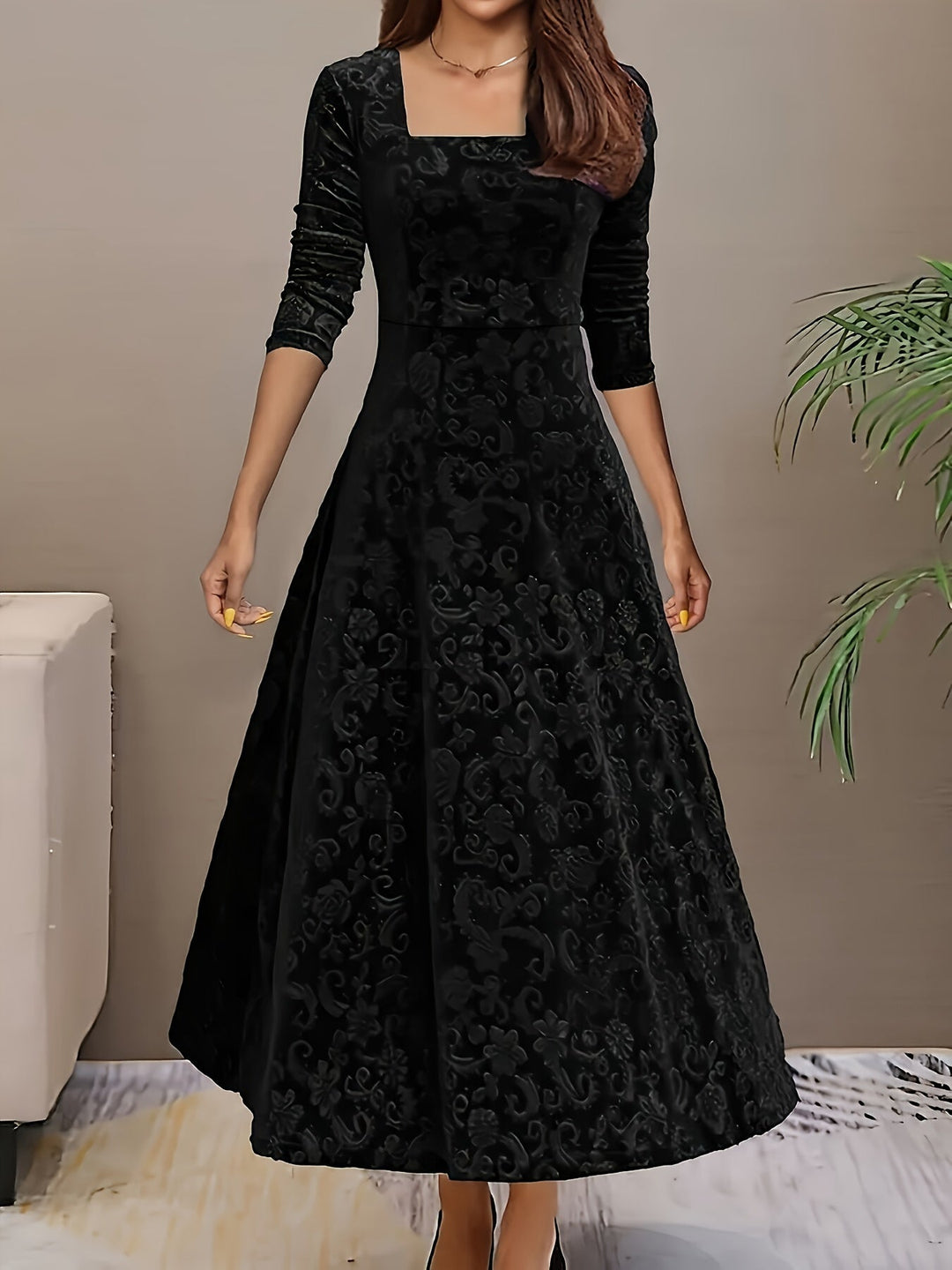 Dorothy | Elegant Patterned Maxi Dress