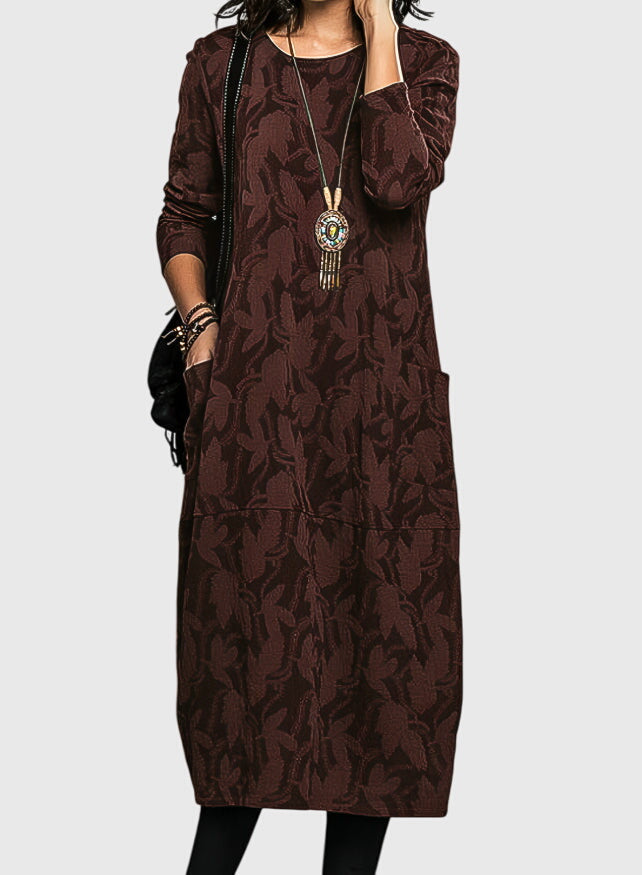June | Casual Round-Neck Dress