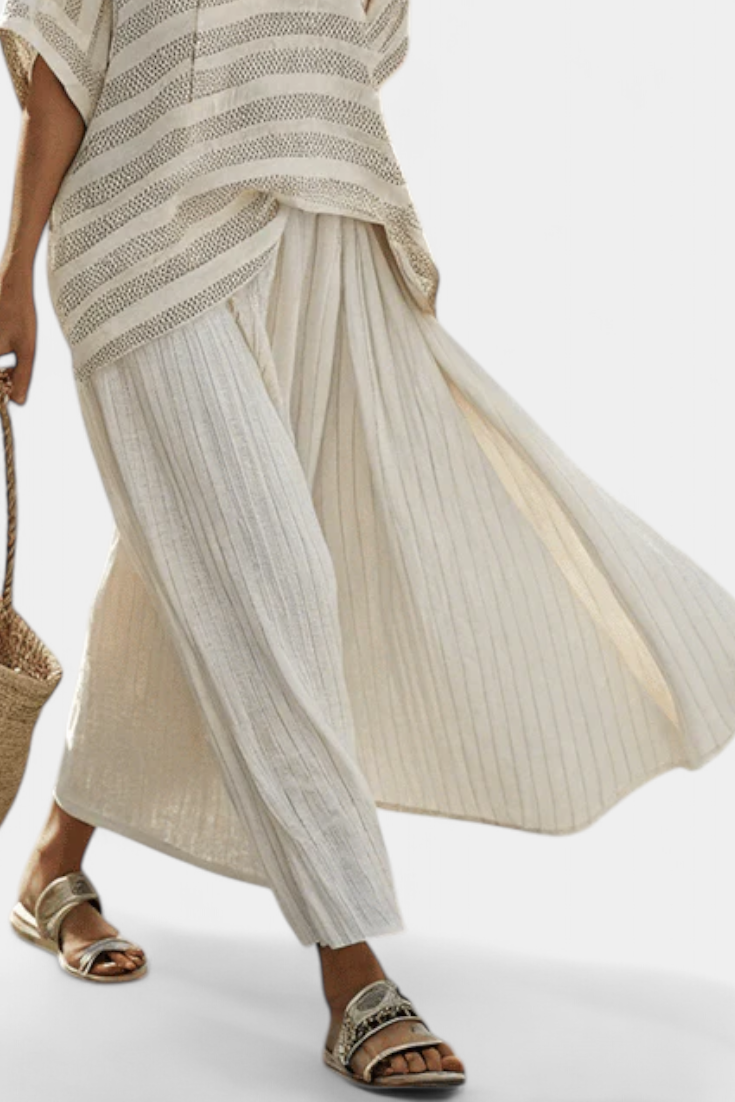 Graziella — Top with Stripes Made from Natural Bamboo and Flowing Trousers